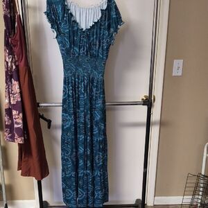 Elegant Blue Paisley Maxi Dress